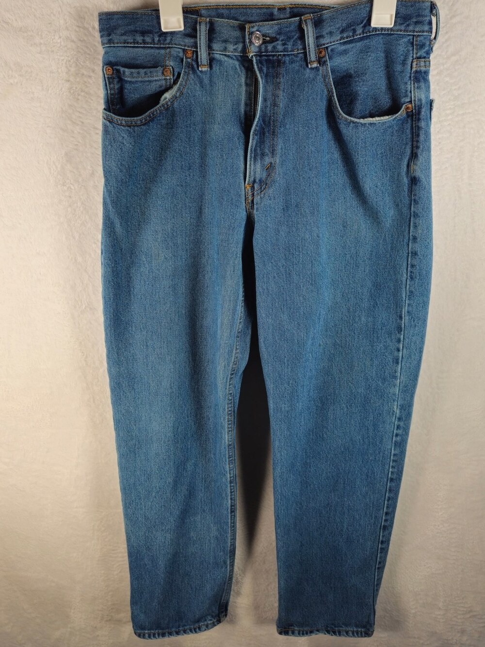 Levis 501 Jeans Medium Wash Denim Straight Leg Men's Size 34x34 *Fits 32x32